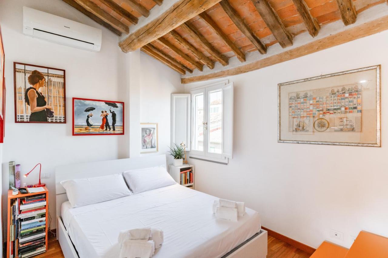 Piazza Dei Cavalieri Orange Attic Apartment بيزا المظهر الخارجي الصورة